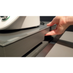 Gemotoriseerde hoekset QANTO PULL-OUT met ledverlichting en stopcontact, Antracietgrijs - Afbeelding 2