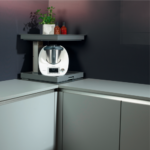 Gemotoriseerde hoekset QANTO PULL-OUT met ledverlichting en stopcontact, Antracietgrijs - Afbeelding 3